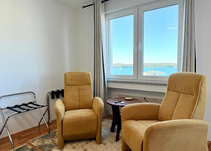 Studio Apartment Harbour Pula